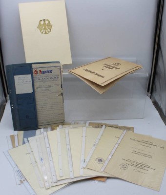 Auktion 363<br>Konvolut div. Urkunden und Dokumente versch. Personen, teilw. 3. Reich [1]