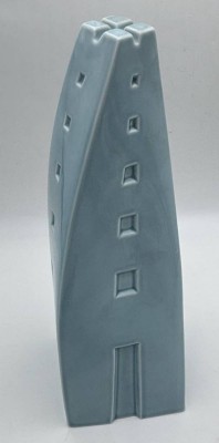 Auktion 363<br>Dr. Jo Kley (1964) Kieler Turm (Marine Ehrenmal) von Fürstenberg, mit Zertifikat, limt., dies Nr. 251/350, H-32 cm [1]