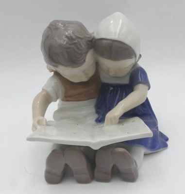 Auktion 363<br>lesendes Kinderpaar 