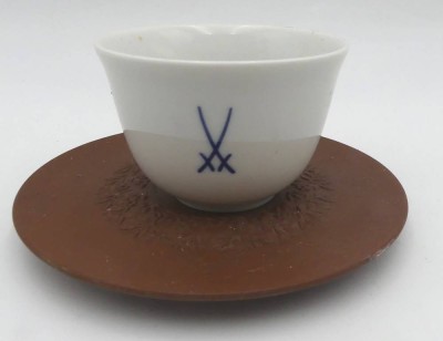 Auktion 363<br>Koppchen mit Untertasse 