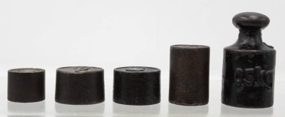 Auktion 368<br>5x alte Gewichte, 0,5 KG bis 100 gr. [1]