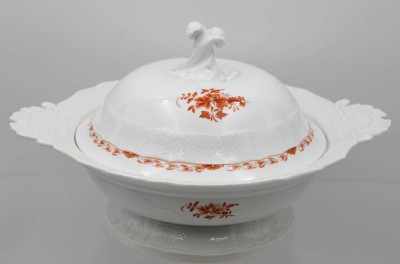 Auktion 363<br>Deckelterrine Meissen Altosier -Orange-Blumen . [1]