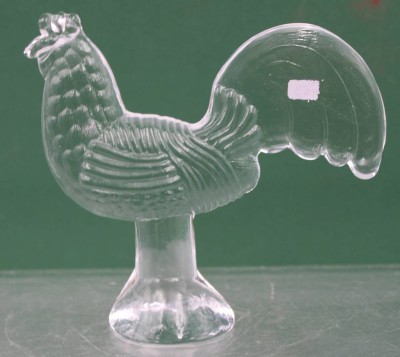 Auktion 363<br>Glass- Hahn -flacher Rücken wohl Kosta-Boda? [1]