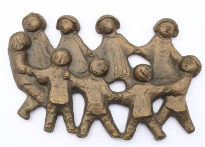 Auktion 363<br>Wandbild, Kinderreigen, Bronze, ca. 12,5 x 19,5cm [1]