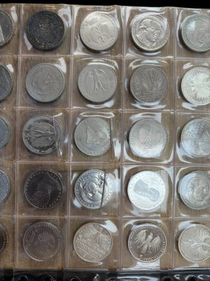 Auktion 363<br>62x 5 DM Sondermünzen, unsortiert, Nennwert 310 DM [1]