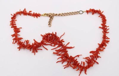 Auktion 363<br>Halskette, Stabkoralle, Verschluss erneuert, ca. L-54cm [1]