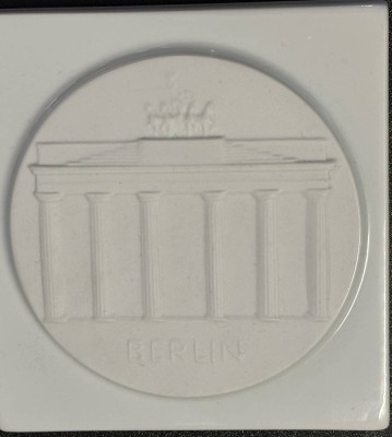 Auktion 363<br>weisse Fliese 