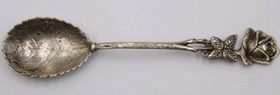 Auktion 363<br>Zuckerlöffel, 800er Silber, Rosenmuster, 11,7gr., L-11,4cm [1]