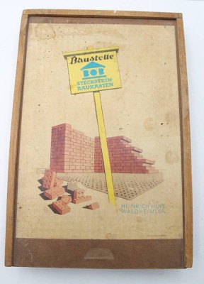Auktion 367<br>Baukasten BOB Steckstein - Baukasten wohl komplett im Holzkasten mit illustriertem Schiebedeckel [1]