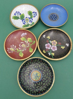 Auktion 363<br>5x Cloisonne-Schälchen bzw. U.T.? D-ca. 9 bis 9,5 cm [1]