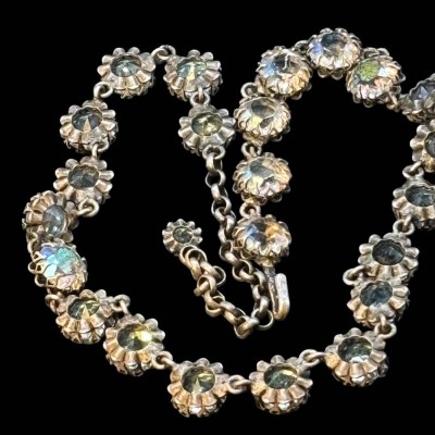 Auktion 364<br>Silberkette geprüft, L-ca. 44 cm, mit Rheinkiesel, 36,8 gr [1]