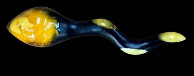 Auktion 364<br>lange Holzbrosche mit Kunstharz?, L-11 cm [1]