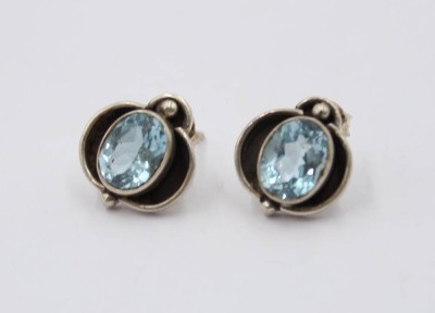 Auktion 364<br>925er Silber-Ohrstecker, hellblaue Steine, zus. ca. 4gr., D-1,5cm [1]