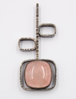 Auktion 364<br>Design-Anhänger, 935er Silber, Rosenquarz, 11,5gr., L-5,3cm [1]