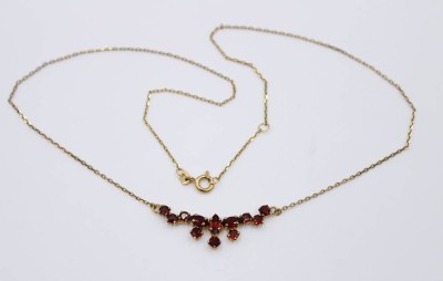 Auktion 364<br>333er GG-Collier, Granat, 2,5gr., L-ca. 40cm [1]