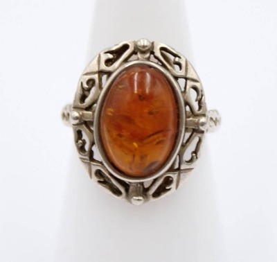 Auktion 364<br>925er Silber-Ring mit Bernstein, älter, 4gr., RG 55 [1]