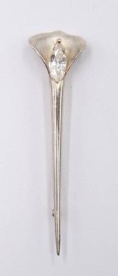 Auktion 364<br>925er Silber-Brosche, Ries, klarer Stein, Ginkgoblatt, 7,4gr., L-7,7cm [1]