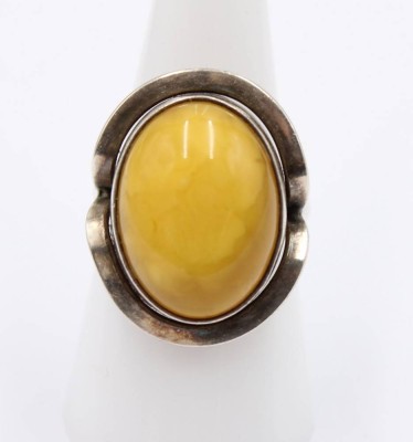 Auktion 364<br>925er Bernstein-Ring, älter, 7,6gr., RG 58 [1]