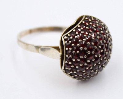 Auktion 364<br>älterer Silber-Ring (gepr.), mit Granat, 5,8gr., RG 59 [1]