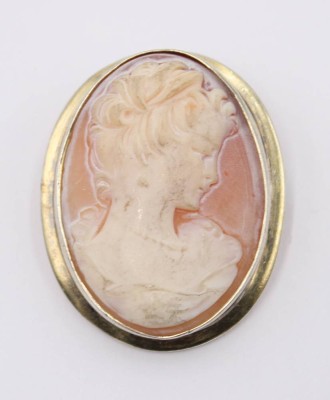 Auktion 364<br>Muschelkamee, Silberfassung, älter, ca. 3,8 x 3,2cm [1]