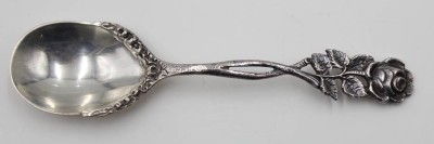 Auktion 364<br>800er Silber-Sahnelöffel, Rosenmuster, L-14,5cm, 26,8gr. [1]