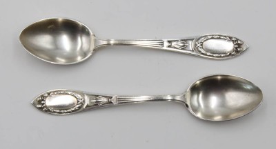 Auktion 364<br>2x Mokka-Löffel, 800er Silber, um 1900, 23,4gr., L-10,6cm [1]