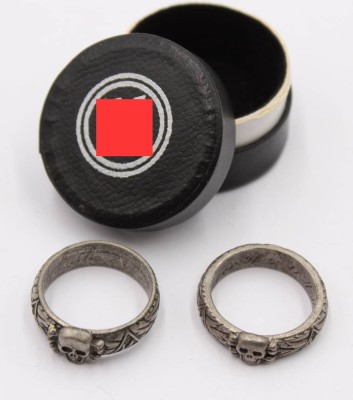 Auktion 364<br>2x Repliken von Totenkopfringen anbei Etui [1]