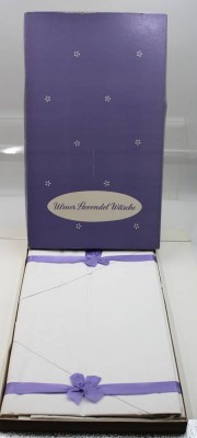 Auktion 364<br>Bettgarnitur, Ulmer Lavendel Wäsche, OVP [1]