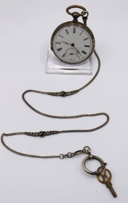 Auktion 364<br>Taschenuhr um 1900, Schlüsselwerk läuft, 800er Silbergehäuse an Kette, ca. D-4,5cm [1]