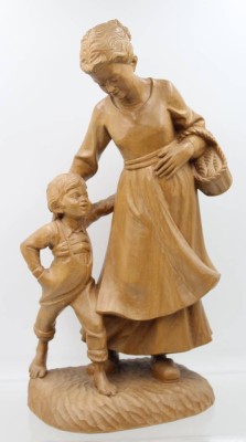 Auktion 364<br>Figurengruppe, Mutter mit Kind, Holz, ca. H-39,5cm [1]