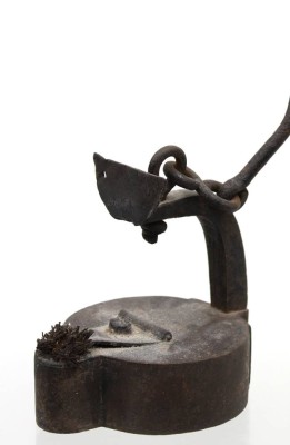 Auktion 364<br>antike Bergmannslampe, sogen. Frosch, Eisen, ca. H- ohne Haken 11cm [1]