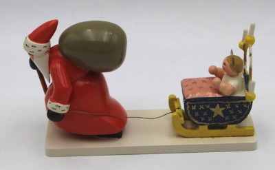 Auktion 364<br>Erzgebirge Nikolaus mit Schlitten 