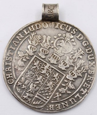 Auktion 364<br>Braunschweig Lüneburg Celle Christian Ludwig Taler 1660 , alt gehenkelt [1]