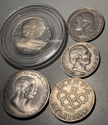 Auktion 364<br>5x europäische Silbermünzen, 500 Markka Finland 1952, 5 Kronen Österreich Franz Josef I, 1848, 1 Golden 1848 und 1892, Niederlande, 25 Kronen Tschechoslowakei 1970 boxed, [1]