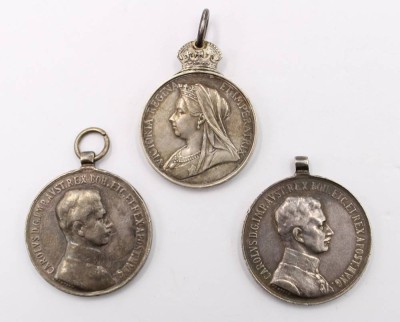 Auktion 364<br>3x Verdienstmedaillen, 1x Queen Victoria, 2x Karl von Österreich, [1]