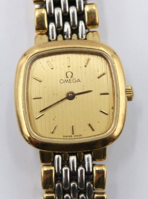 Auktion 364<br>Vintage-Damen-Armbanduhr, OMEGA DeVille, Quarzwerk nicht geprüft, ca. 2,2 x 2,2cm [1]