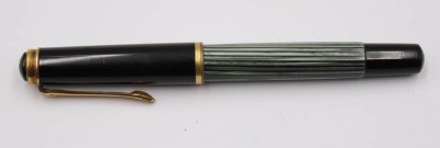 Auktion 364<br>Pelikan-Füller, älter, 585er GG Feder, Namensgravur, Gebrauchsspuren [1]