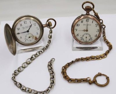 Auktion 364<br>2x div. Taschenuhren, System Glashütte, Silbergehäuse, Werke defekt, je an Kette, Altersspuren, ca. D-4cm [1]