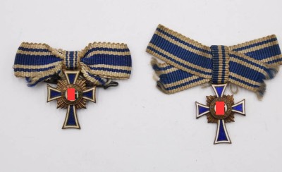 Auktion 364<br>2x Miniaturen, Mutterkreuze, 3. Reich [1]