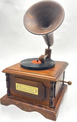 Auktion 364<br>Spieluhr in Plattenspieler-Optik (Holz), H-16cm, B-10x10cm [1]