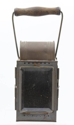 Auktion 364<br>Handlaterne, älter, Reichsbahn?, H-19cm [1]