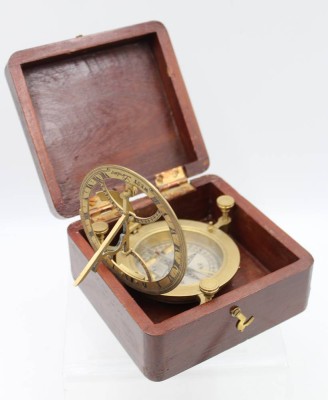 Auktion 364<br>nautischer Kompass mit Sonnenuhr, in Kasten, Messing, neuzeitl. [1]