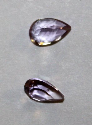 Auktion 364<br>2x unbehandelte Amethyste, Brasilien, ca. 1,7ct [1]