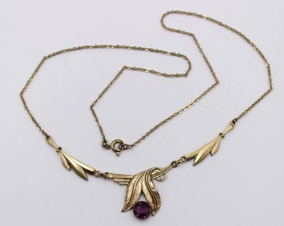 Auktion 364<br>Collier, Doublé, lila Stein, älter, ca. L-46cm [1]