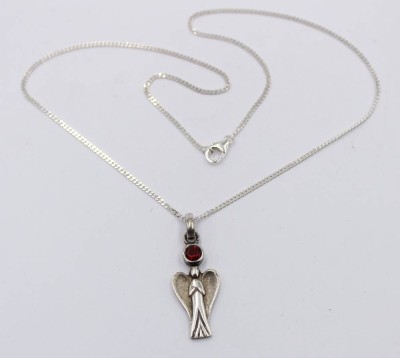 Auktion 364<br>Kette mit Anhänger, Engel mit wohl Granat, 925er Silber, 4,5gr., L-38cm Anh. L-3,5cm [1]