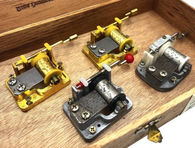 Auktion 364<br>4x Spieluhren-Werke, älter [1]