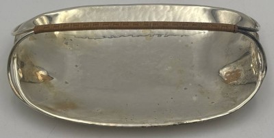 Auktion 364<br>vintage Anbietschale, plated, Griff Bastumwickelt,  H-6 cm, 22x14 cm, Wellner-Handarbeit [1]