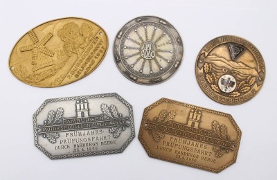Auktion 364<br>5x Plakette aus den 50er Jahren, ADAC, ca. 6,5 x 10cm [1]