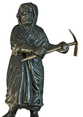 Auktion 364<br>Metall Bergmannsfigur, H-13 cm, Stand Holz gefüllt, [1]