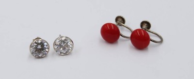 Auktion 365<br>2 div. Paare Ohrschmuck, Silber, 1x Koralle, ca. D-1cm [1]